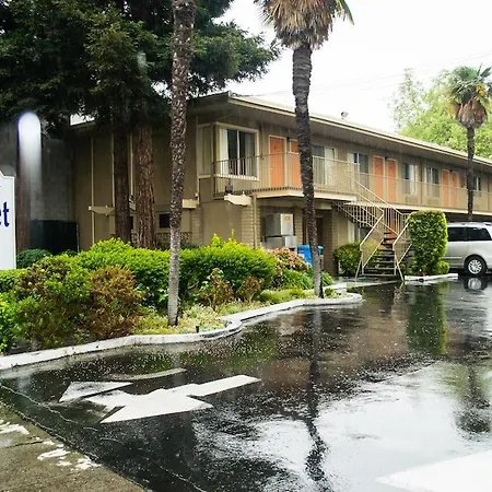 Budget Inn Redwood City (Adults Only)
